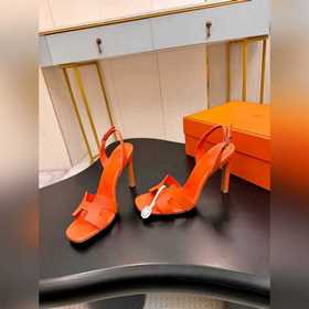 Hermes... Новая популярная коллекция E