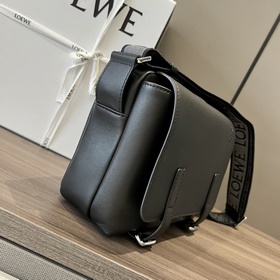 Loewe Новая модель 2026 года. Сумка-к