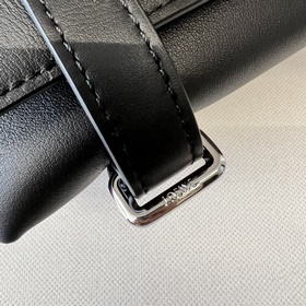Loewe Новая модель 2026 года. Сумка-к