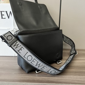 Loewe Новая модель 2026 года. Сумка-к
