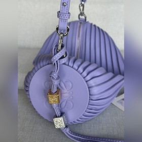 Оригинальная кожа  Loewe Брелок-сум