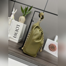 Loewe Сумка Squeeze из кожи наппа, ма