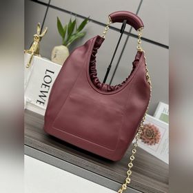 Loewe Средняя сумка Squeeze из кожи н