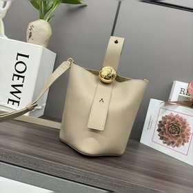Сумка-ведро Loewe mini из мягкой зерни