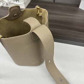 Сумка-ведро Loewe mini из мягкой зерни