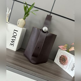 Средняя сумка-ведро Pebble Bucket от L
