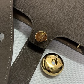 Сумка-ведро Loewe mini из мягкой зерни