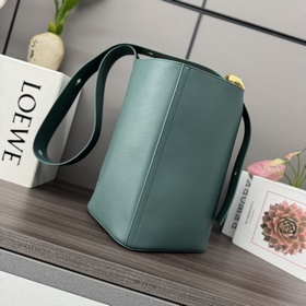 Средняя сумка-ведро Pebble Bucket от L