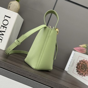 Сумка-ведро Loewe mini из мягкой теляч