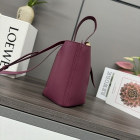 Сумка-ведро Loewe mini из мягкой теляч