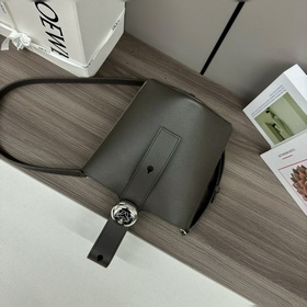 Сумка-ведро Loewe mini из мягкой зерни