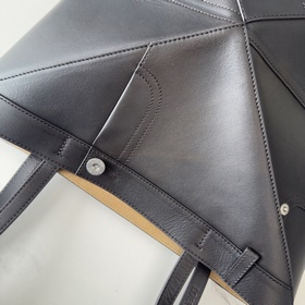 Новая сумка Loewe Puzzle Fold Tote из 