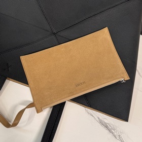 Новая модель Loewe — большая сумка Puz