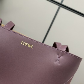 Новая модель Loewe — небольшая сумка P