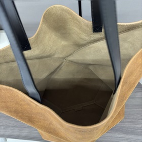 Новая модель Loewe — большая сумка Puz