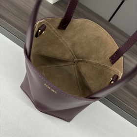 Новая мини-сумка Puzzle Fold от Loewe 