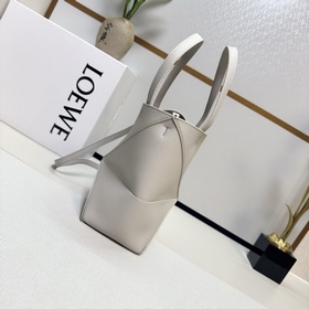 Новая мини-сумка Puzzle Fold от Loewe