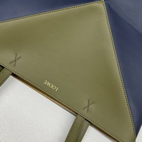 Новая модель Loewe — небольшая сумка P