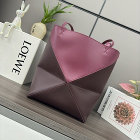 Новая модель Loewe — небольшая сумка P