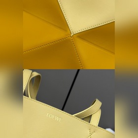 Новая модель Loewe — небольшая сумка P