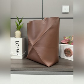 Новая большая сумка Puzzle Fold от Loe