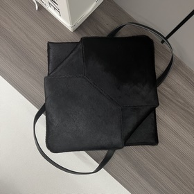 Новая модель сумки Puzzle Fold Tote от
