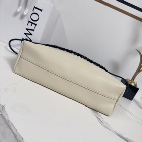 Сумка-тоут Loewe Flamenco Purse из мяг
