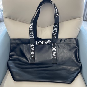 Сумка Loewe Fold Shopper из телячьей к