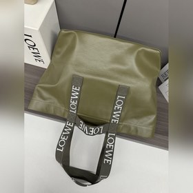 Сумка Loewe Fold Shopper из телячьей к