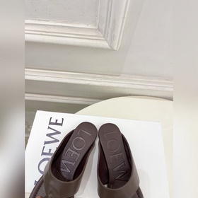 LOEWE 26SS — новинки весна-лето 202
