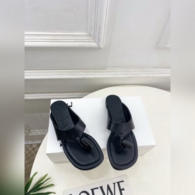 LOEWE 26SS — новинки весна-лето 202