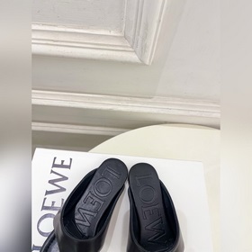 LOEWE 26SS — новинки весна-лето 202