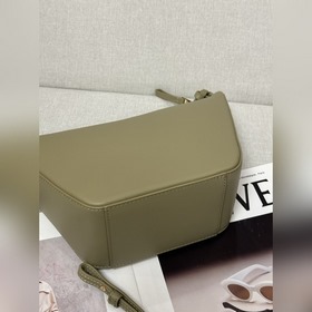 Оригинальная кожа  Loewe  Глиняно-з