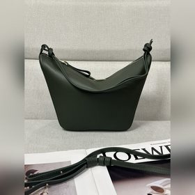 Оригинальная кожа  Loewe  зелёный ц