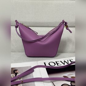 Оригинальная кожа  Loewe  Розово-бо