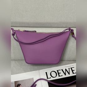 Оригинальная кожа  Loewe  Розово-бо