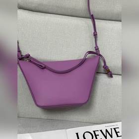 Оригинальная кожа  Loewe  Розово-бо