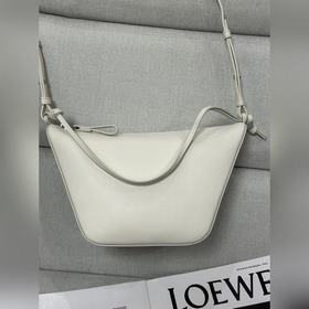 Оригинальная кожа  Loewe  Мягкий бе