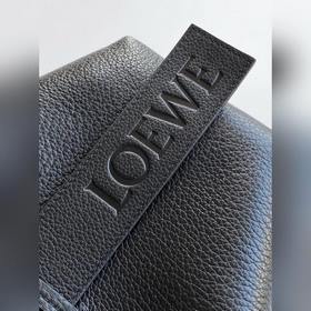 Новая модель сумки Loop Hobo из мягкой