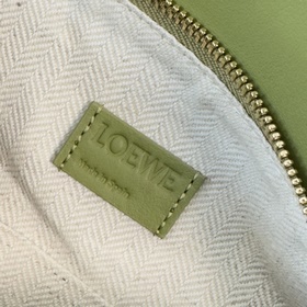 Loewe  Новая версия сумки Puzzle Ed