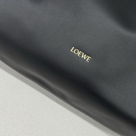 Новая модель Loewe — большая сумка Fla