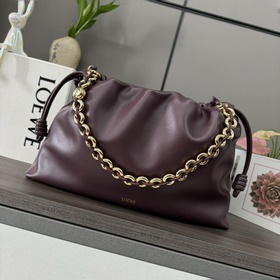Новая модель Loewe — большая сумка Fla