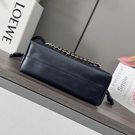 Кошелек Loewe Flamenco из мягкой кожи 