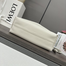 Кошелек Loewe Flamenco из мягкой кожи 