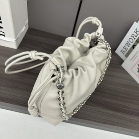 Кошелек Loewe Flamenco из мягкой кожи 