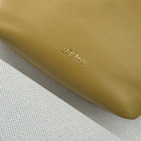 Кошелек Loewe Flamenco из мягкой кожи 