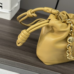 Кошелек Loewe Flamenco из мягкой кожи 
