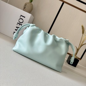 Кошелек Loewe Flamenco из мягкой кожи 