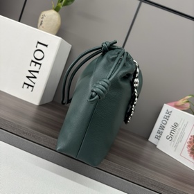 Новая модель Loewe — большая сумка Fla