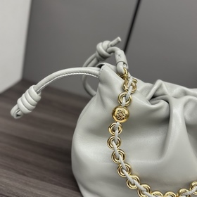 Кошелек Loewe Flamenco из мягкой кожи 
